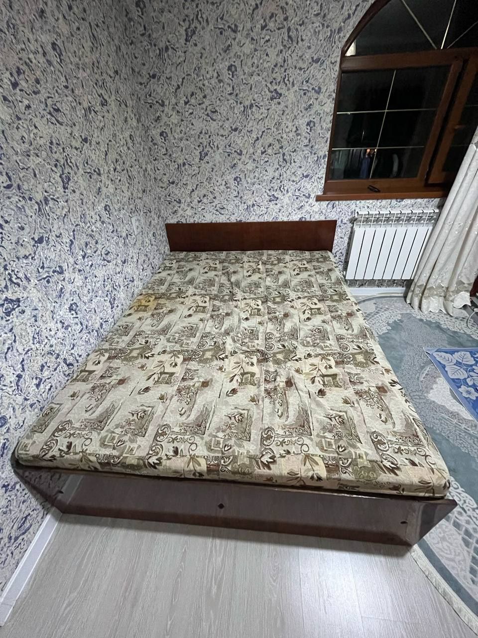 Продам кровать с матрацом, из детской спальни, 40 тысяч тенге