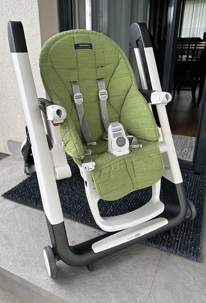 Scaun de masa Peg Perego Siesta 2 in 1 Follow Me