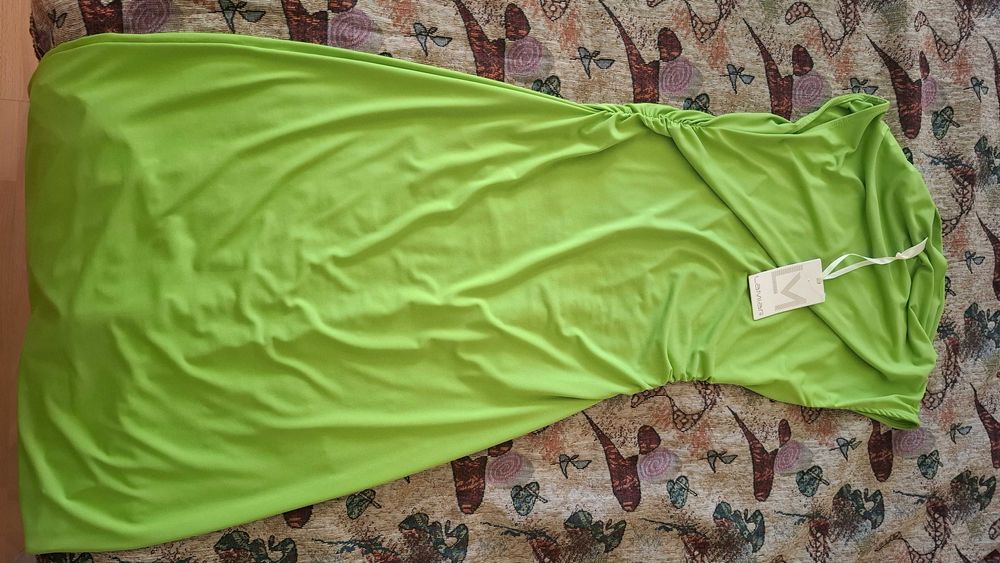 Чисто нова рокля