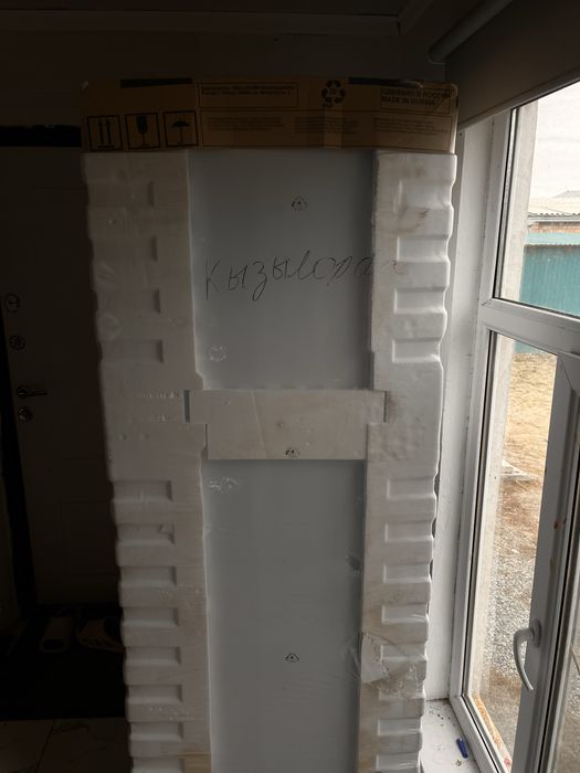 Холодилник новый продам срочно