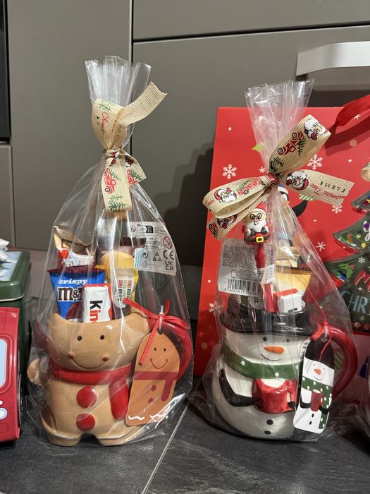 Cani de Craciun pline cu dulciuri