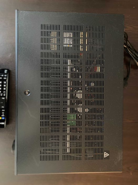 Yamaha A-S201 интегриран стерео усилвател