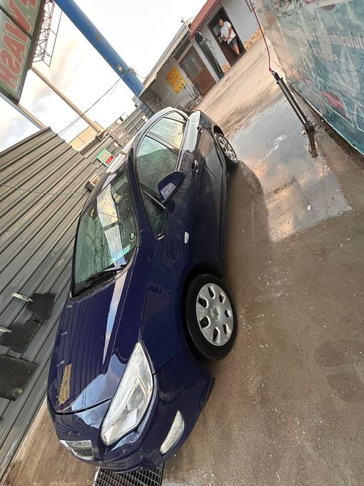 Se vinde Opel Astra J