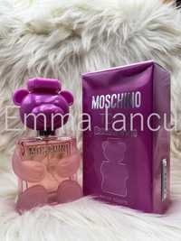 Moschino toy bubble gum