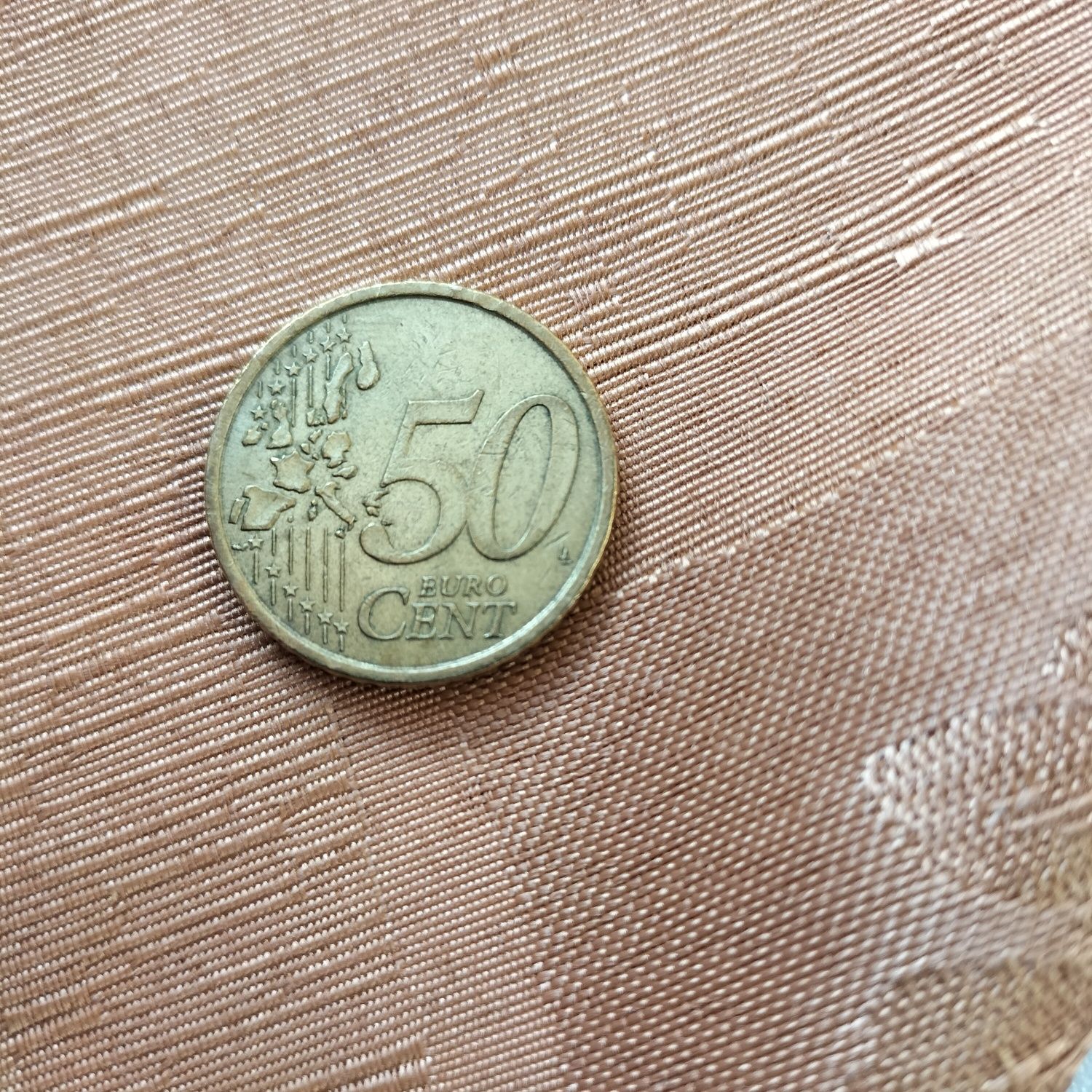 Trei monede 50 de cenți ( Euro)
