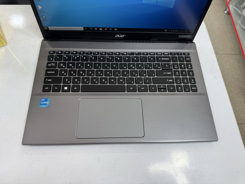 Yangidek core i3-12 8/256 ssdlik ideal holatda IT va dasturlash uchun