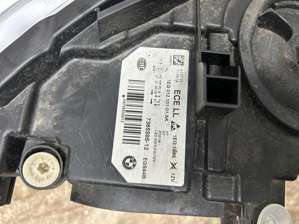 Far faruri bmw F30 F31 lci Halogen / Led stanga 2015-2018