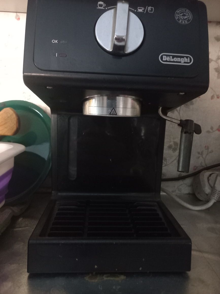 Продам Кофемашину Delonghi, новую в отличном состоянии.