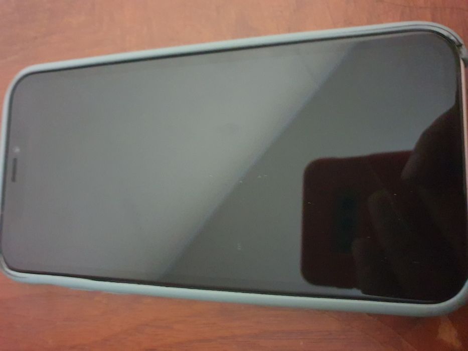 Iphone xr в отличном состояний