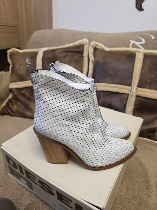 Cizme Diesel Noi marimea 40