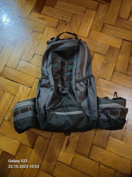 Vând rucsac 20 litri