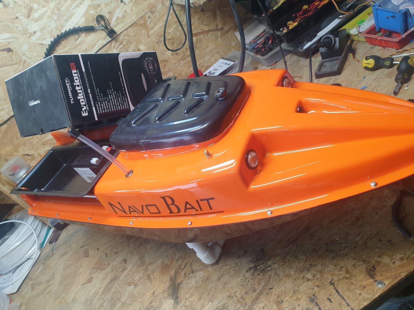 NavoBait XXL + SONAR LUCKY (3 BATERI INCLUSE ) sonar navomodele planta