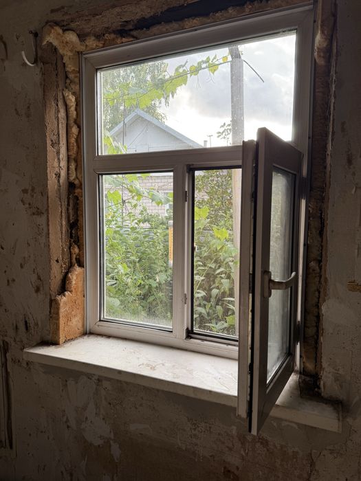 Продам два окна пластиковых