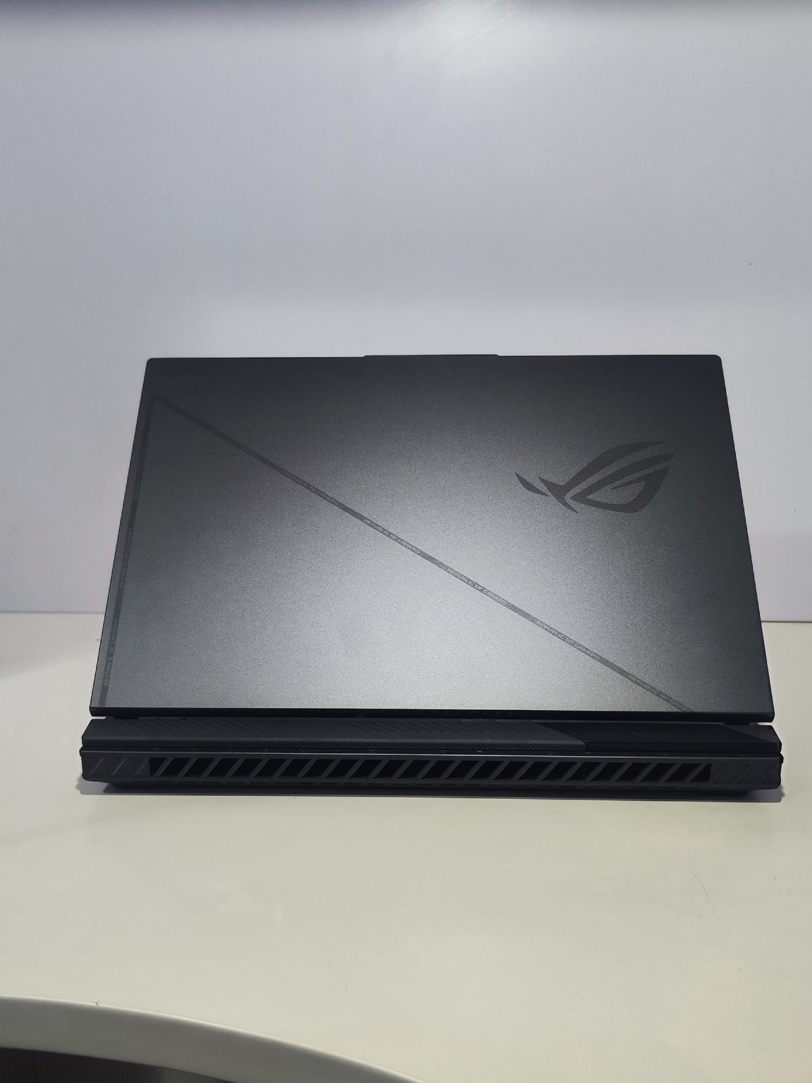 Laptop ASUS ROG Strix G16, i7-13650HX -garantie