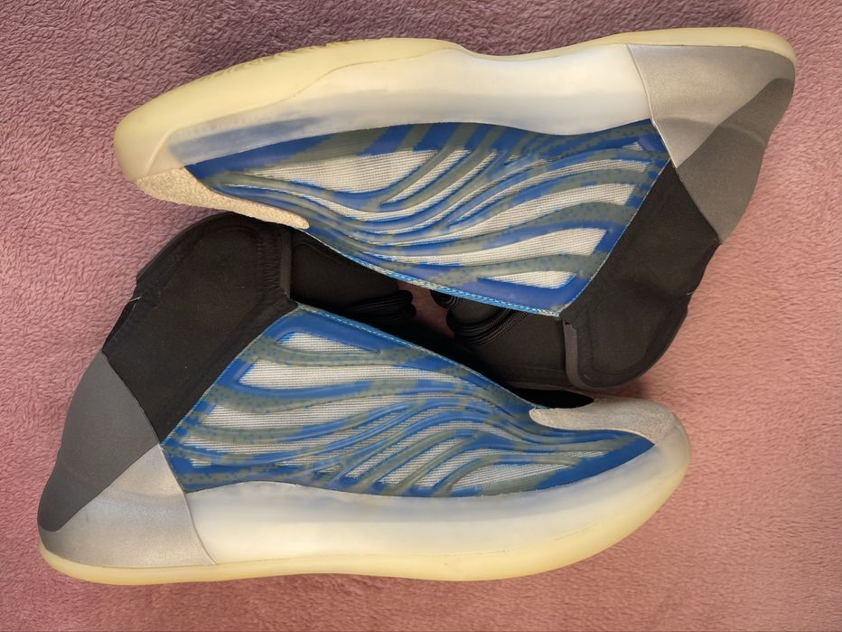 Yezzy Quantum 100% original