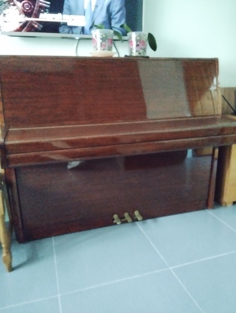Продам фортепиано