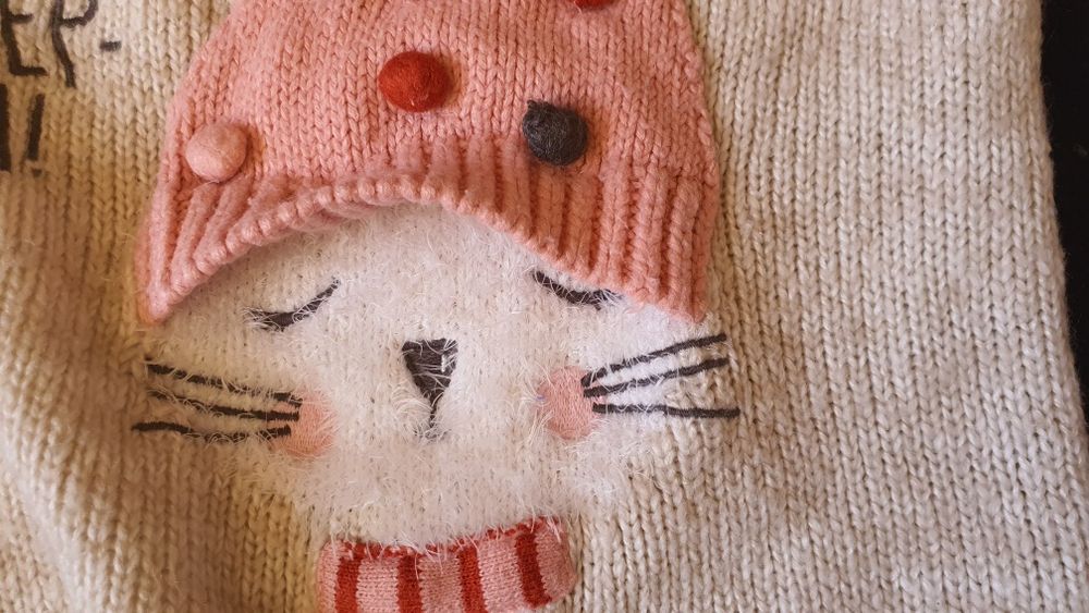 George коледен пуловер 110-116 см.