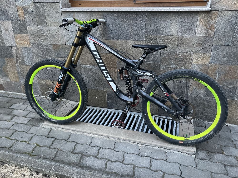 Мекица Ghost (Carbon)
