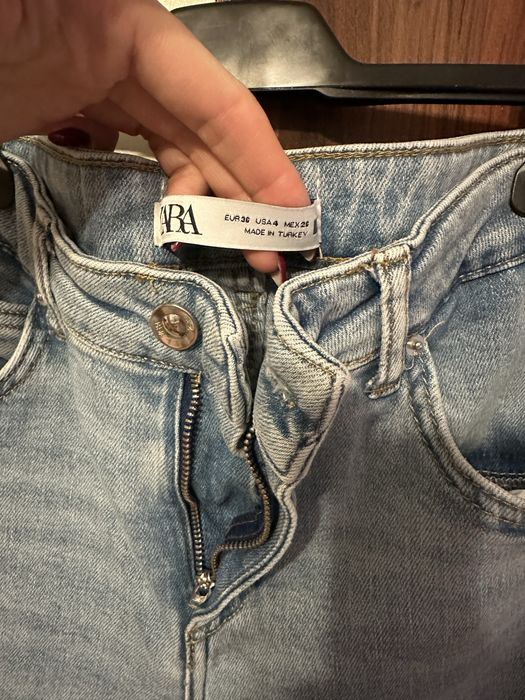Дънки чарстон Zara