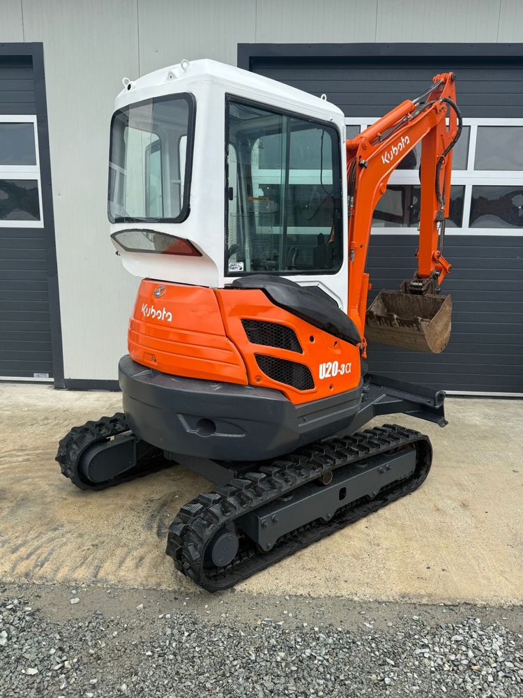 Miniescavator kubota 2,5 tone posibilitate rate
