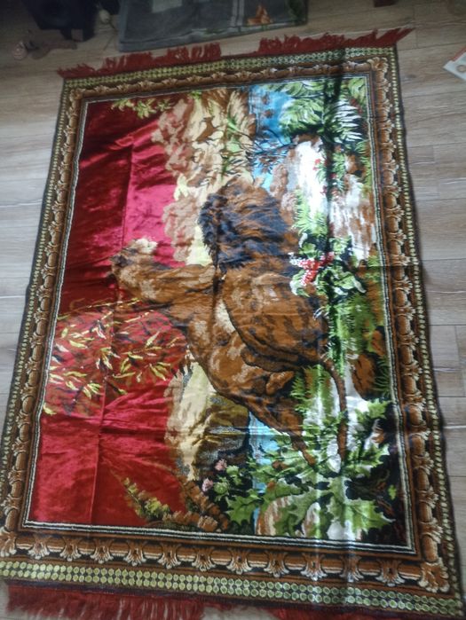 Vând carpetă persană originală /Nouă !!!