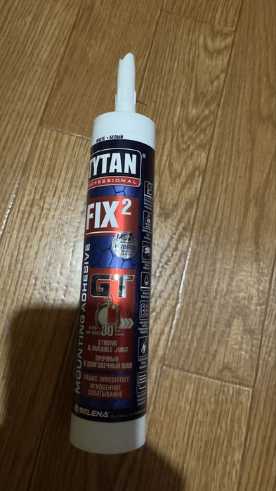 Силикон ceresit и клей Tytan Fix