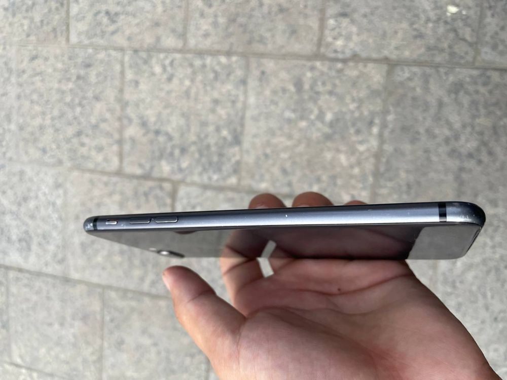 iPhone 8+ 64 talik