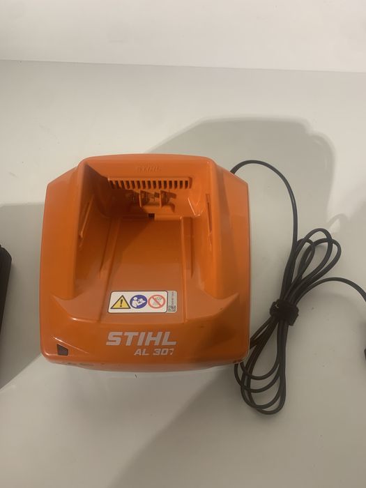 Stihl AP500 S acumulator si incarcator AL301