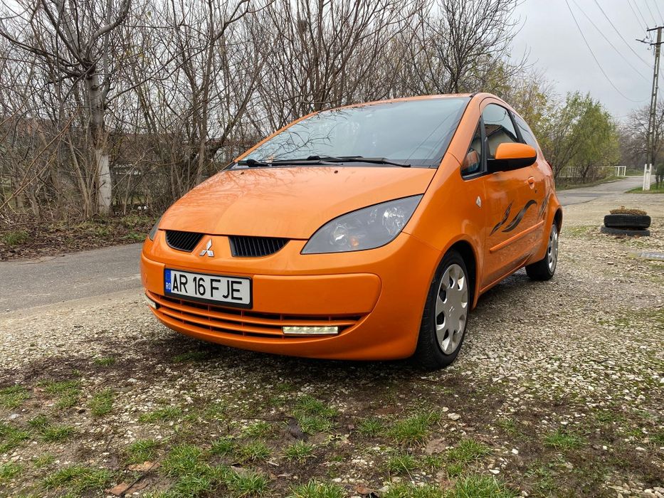 Vând Mitsubishi colt An 2008