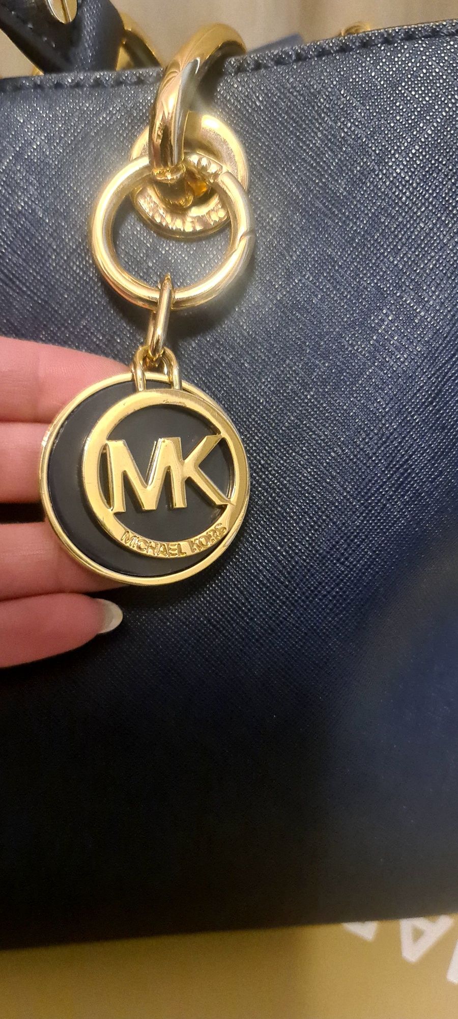 Geanta Michael Kors medium