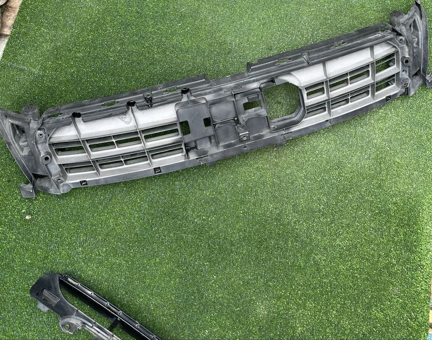 Оригинална предна броня Audi A7 4G (2011–2014) с решетка и елементи