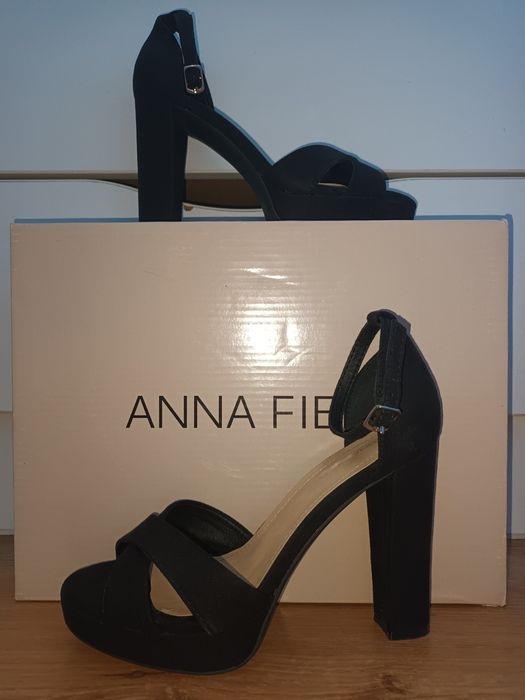 Sandale cu toc Anna Field