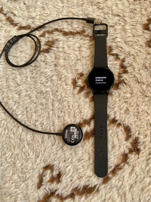 Часовник 44мм Samsung Galaxy Watch 4