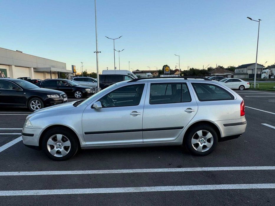 Vand SKODA OCTAVIA 2- 2.0 diesel 140 cp