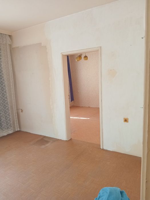 Продавам етаж от кооперация