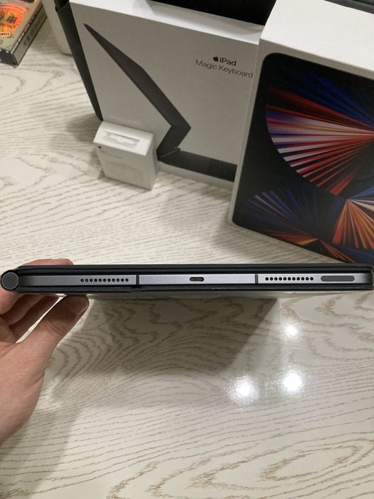 iPad Pro 12.9 M1 / Sim Card