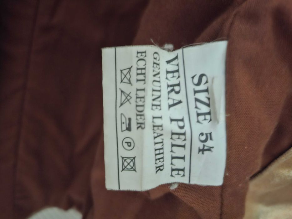 Vand geacă de piele