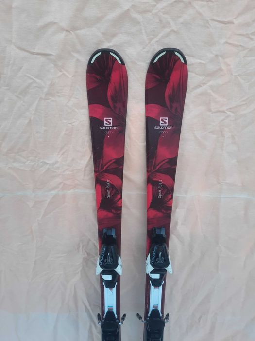 Карвинг детски ски  Salomon QST LUX JR 130 см.