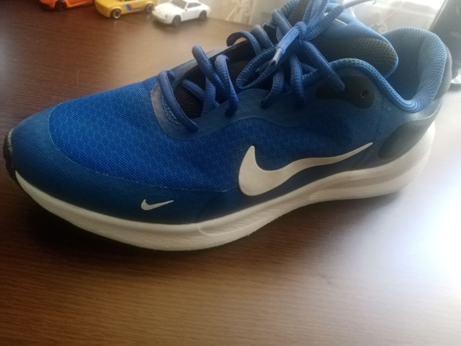 Vând nike Revolution 7 mărimea 40 25 cm