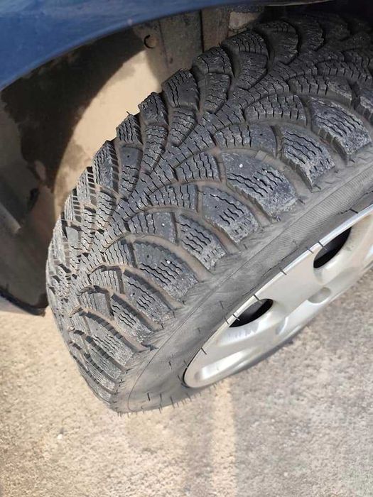 Vând Peugeot 307 1,6 hdi