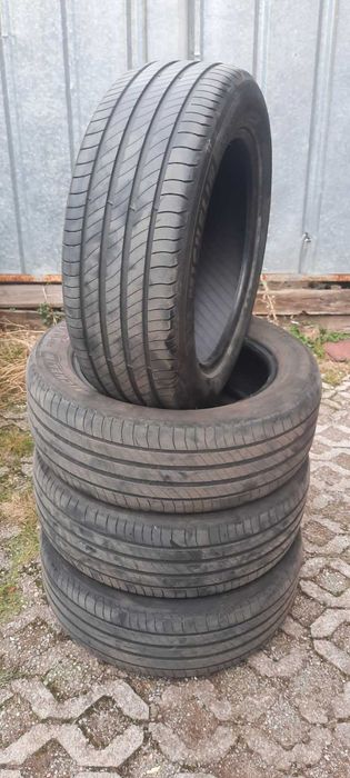 4 броя летни  гуми 225 55 18 дот20
