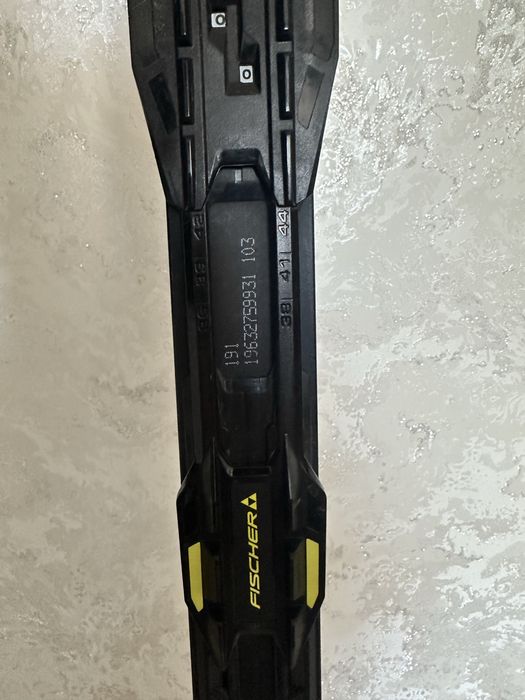 Лыжи беговые, палки, крепления, ботинки