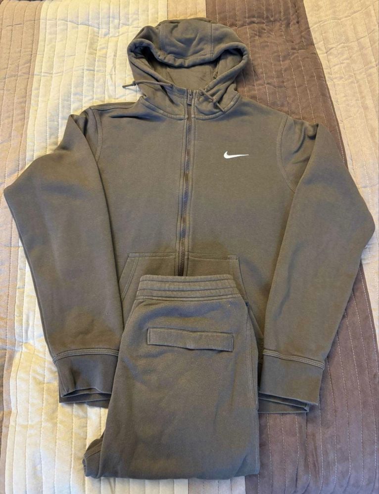 Нов екип на nike
