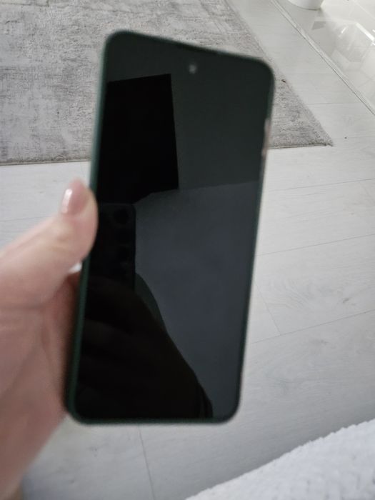 Vând motorola E40 nou