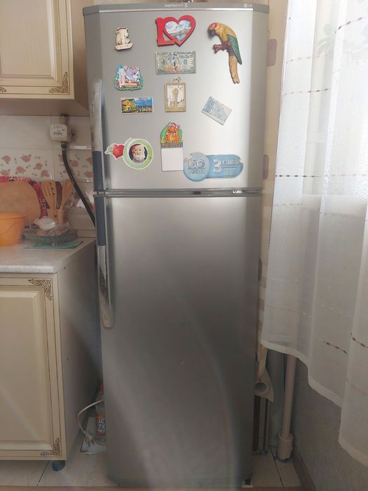 Холодильник LG в отличном состоянии