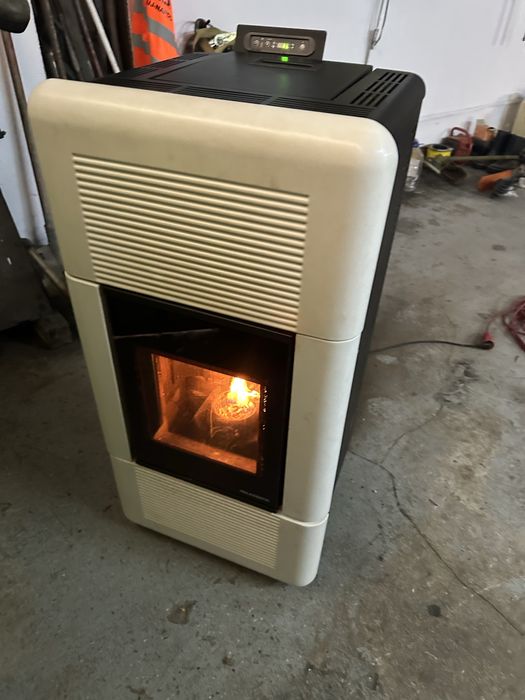 Soba semineu pe peleti 9kw