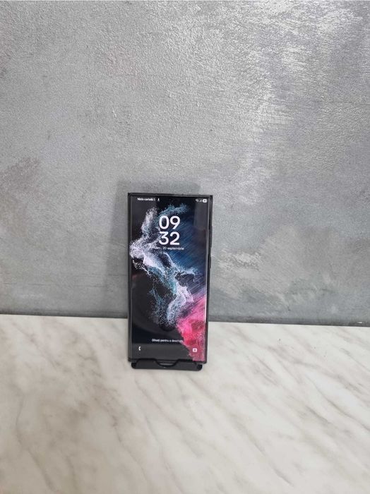 Vând ultra S22 în stare foarte bună