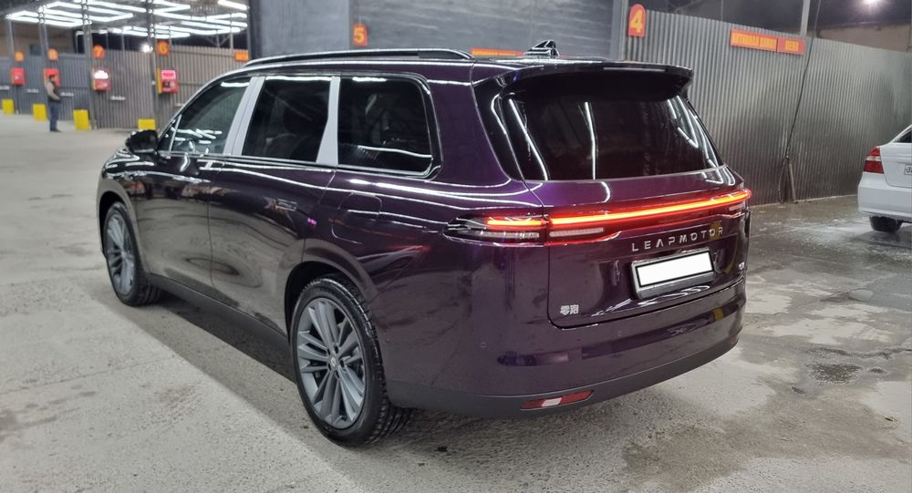 Leapmotor C16 gibrit 2025-yil bezprobeg