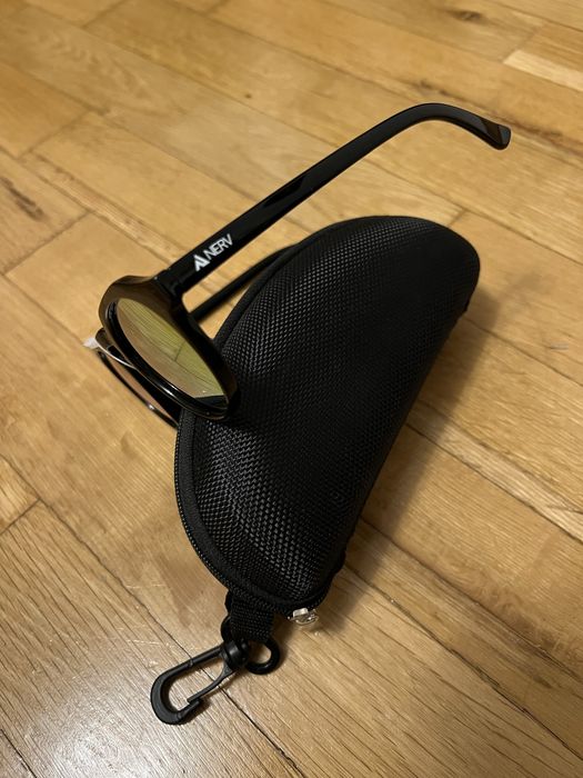 Ochelari de soare NERV