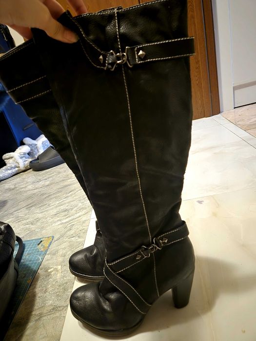 Обувки ботуши на ток и боти на ток